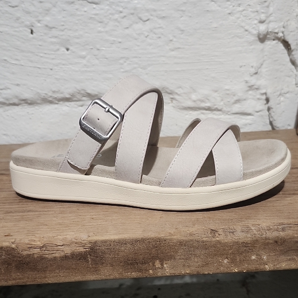 Eastland Marshfield Women's Cream Sandals Size‎ 9